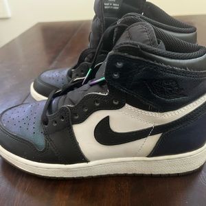 Boys youth Nike Air Force size 4.5